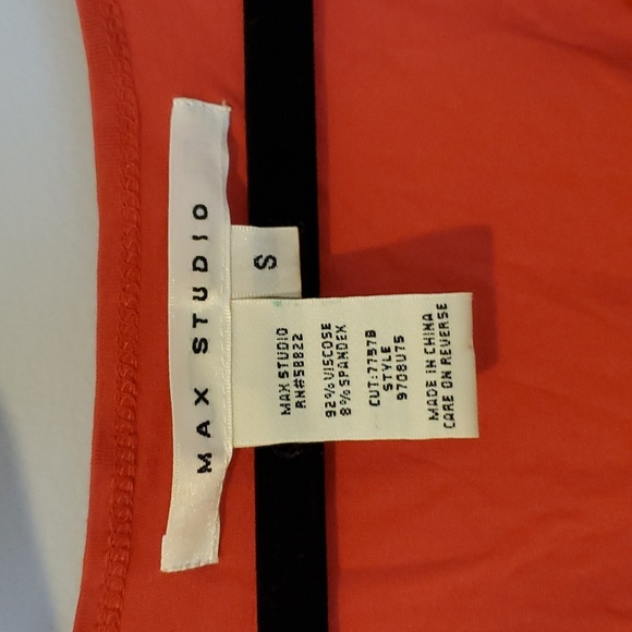 Max Studio Top - Picture 2 of 4